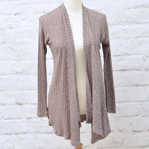 ❌SOLD❌ American Eagle Cardigan